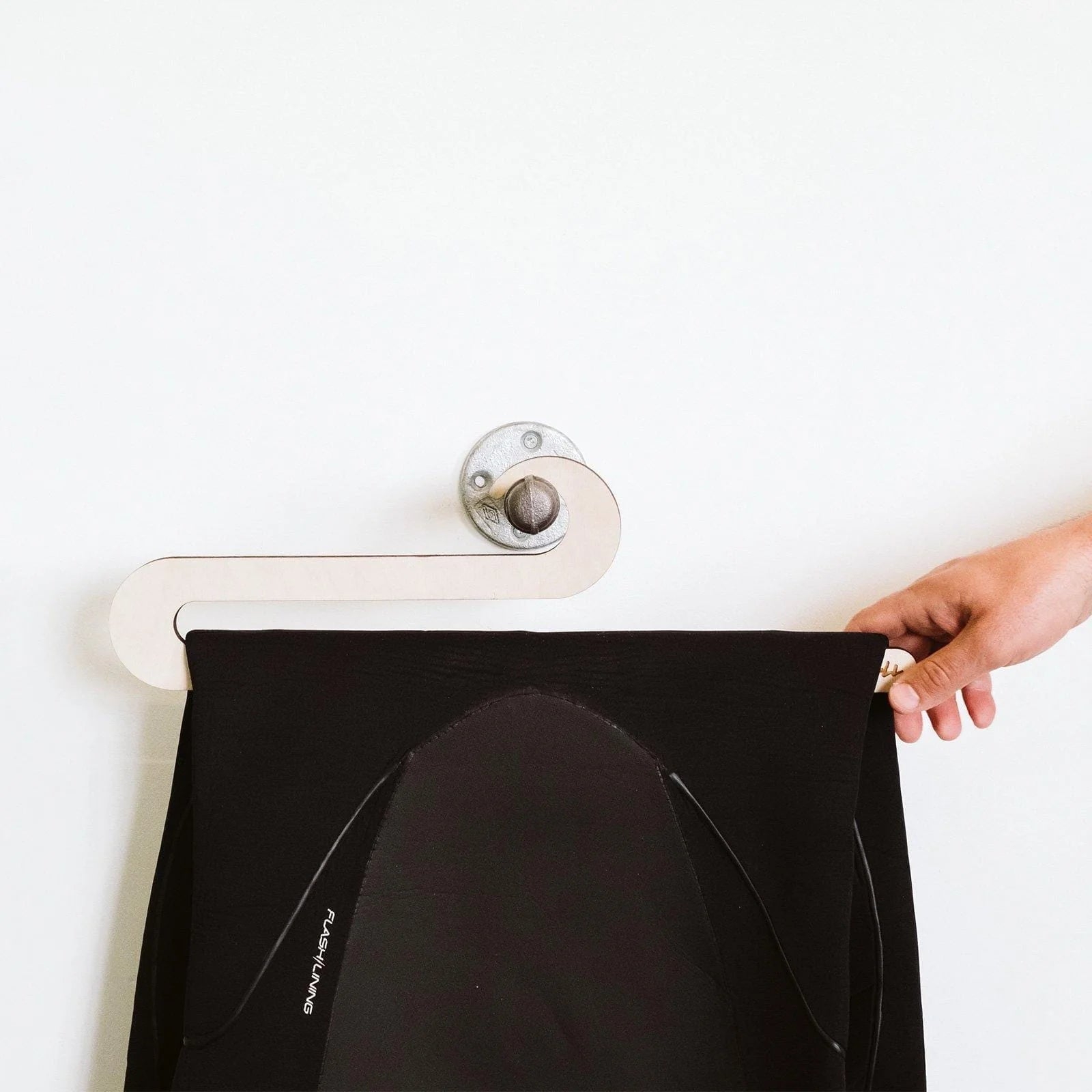 Gnarwall - Wetsuit Hanger